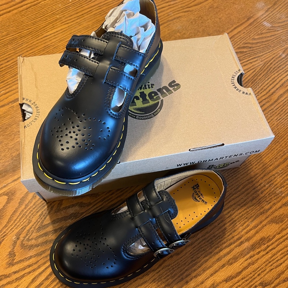 NWT Dr Marten Mary Jane 8065